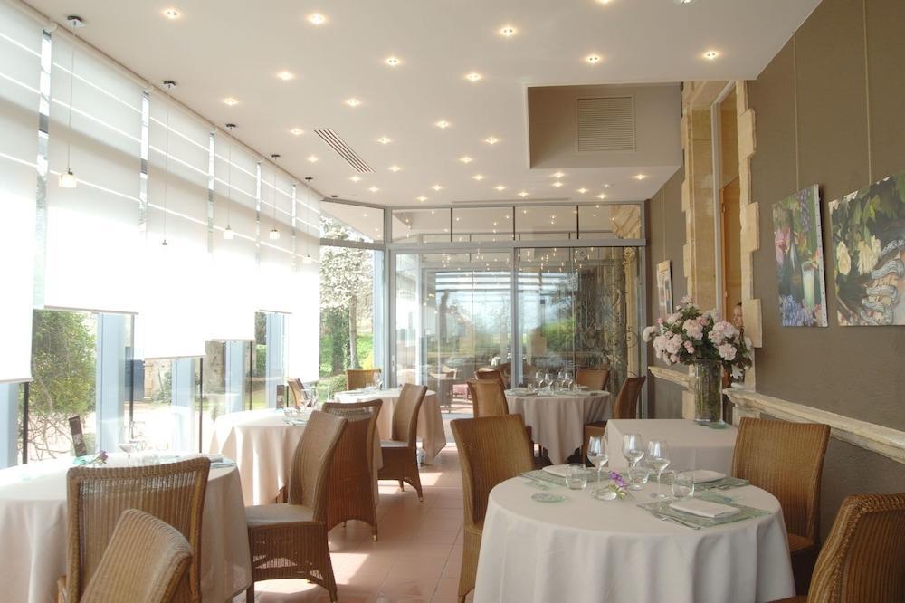Chateau De Champlong Table Hotel **** Golf & Spa Villerest  Exterior foto