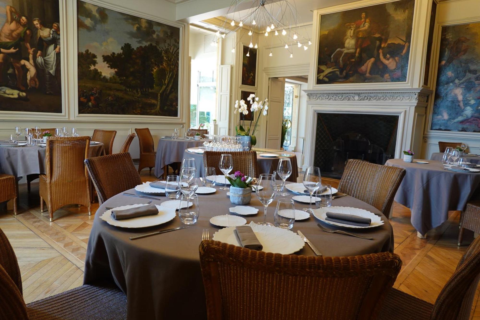 Chateau De Champlong Table Hotel **** Golf & Spa Villerest  Exterior foto